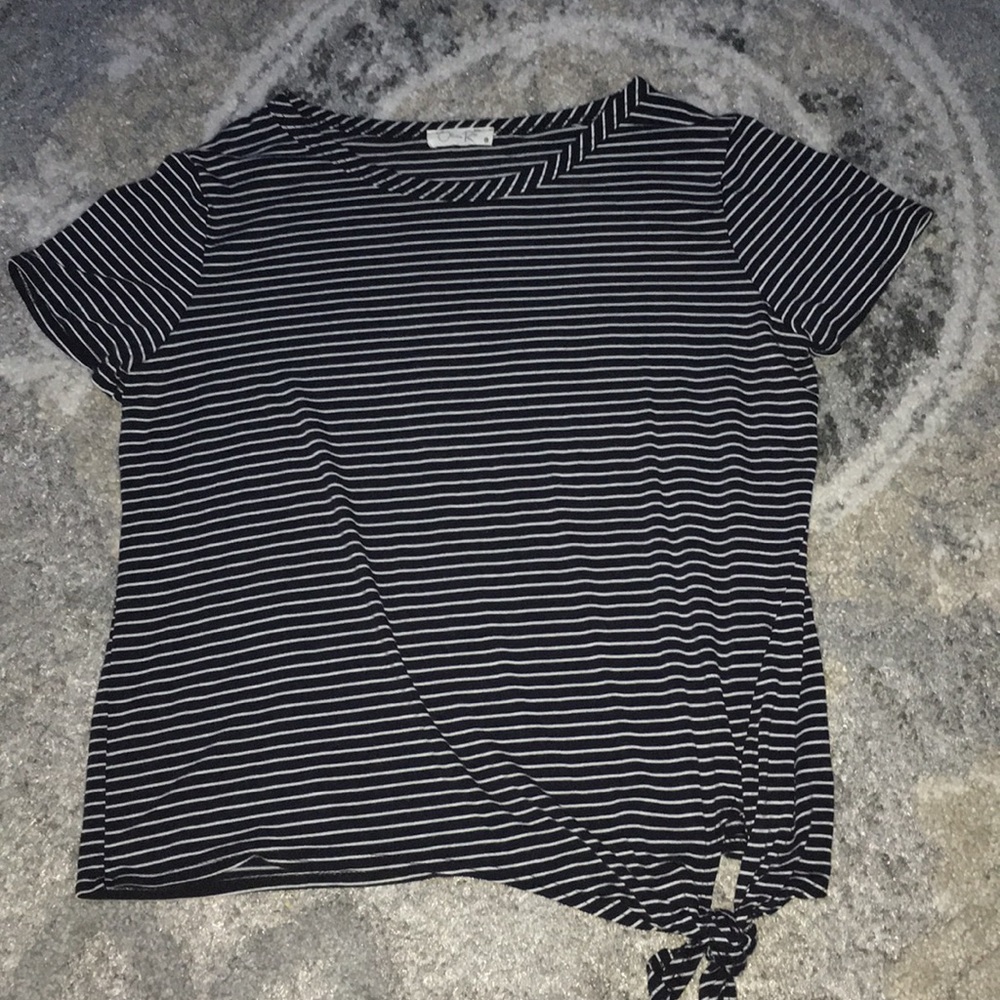 Olivia Rae kids SUPER SOFT tshirt L